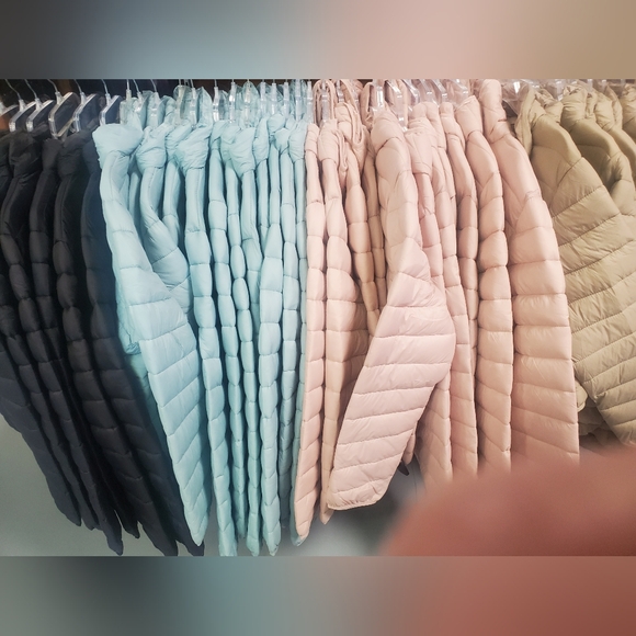 WOMENS PUFFER COAT - Picture 2 of 7